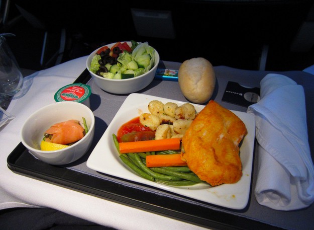 economy-vs-first-class-01-28