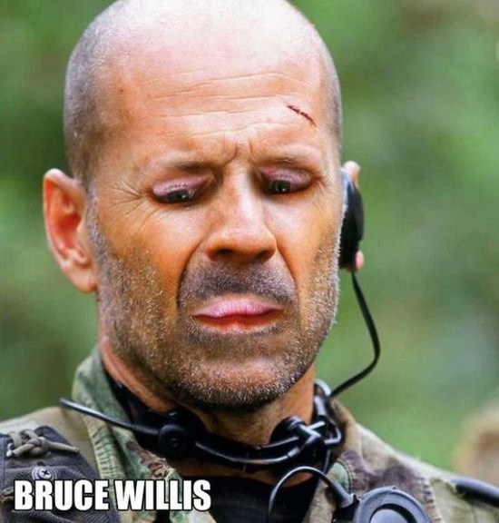 celebrità-con-la-faccia-ribaltata-16