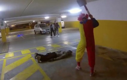 Killer Clown Scare Prank! - YouTube - Mozilla Firefox