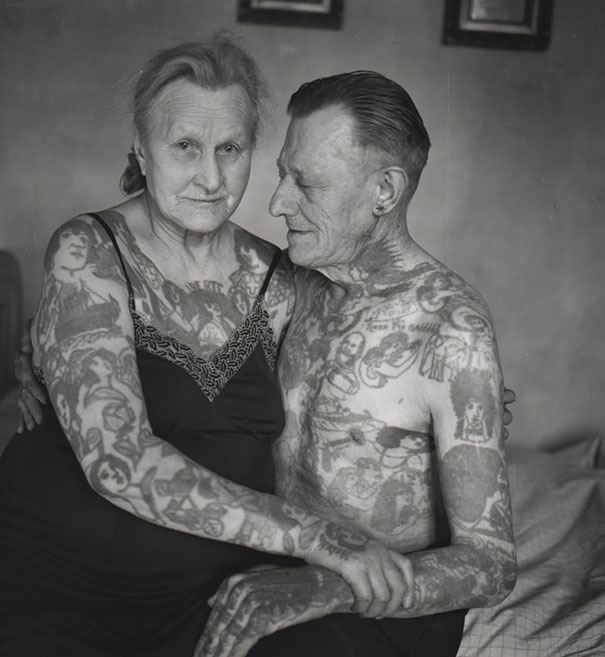 tattooed-elderly-people-28__605